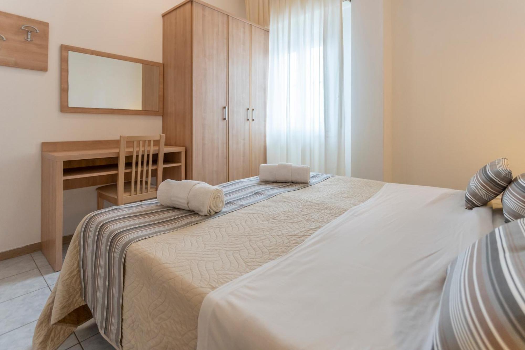 Hotel Cormoran Riccione Extérieur photo
