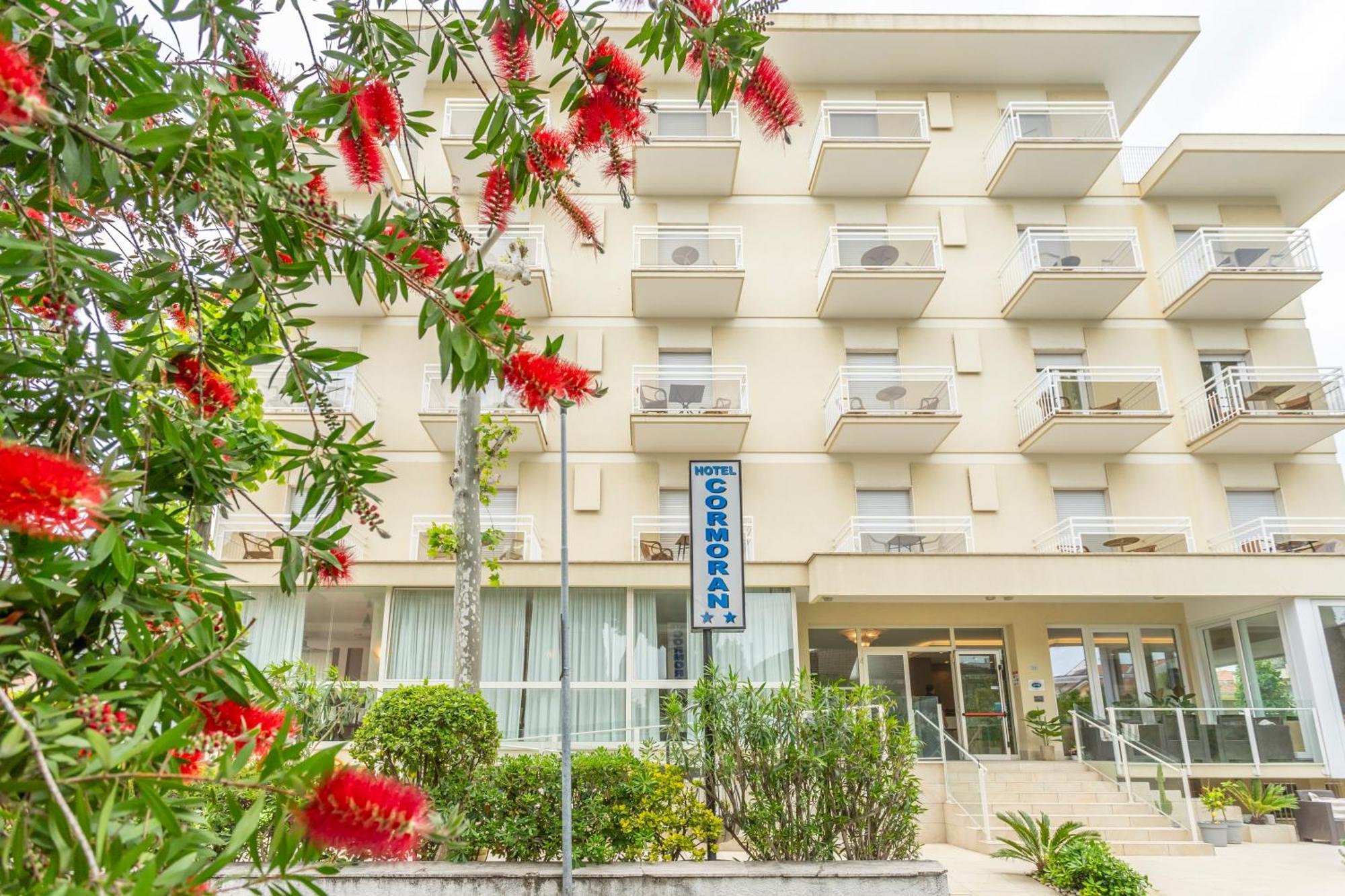 Hotel Cormoran Riccione Extérieur photo
